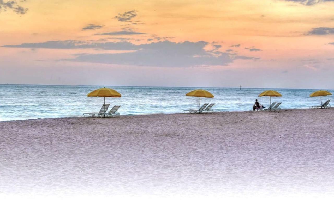 Where The Sun Meets The Water セント・ピート・ビーチ エクステリア 写真